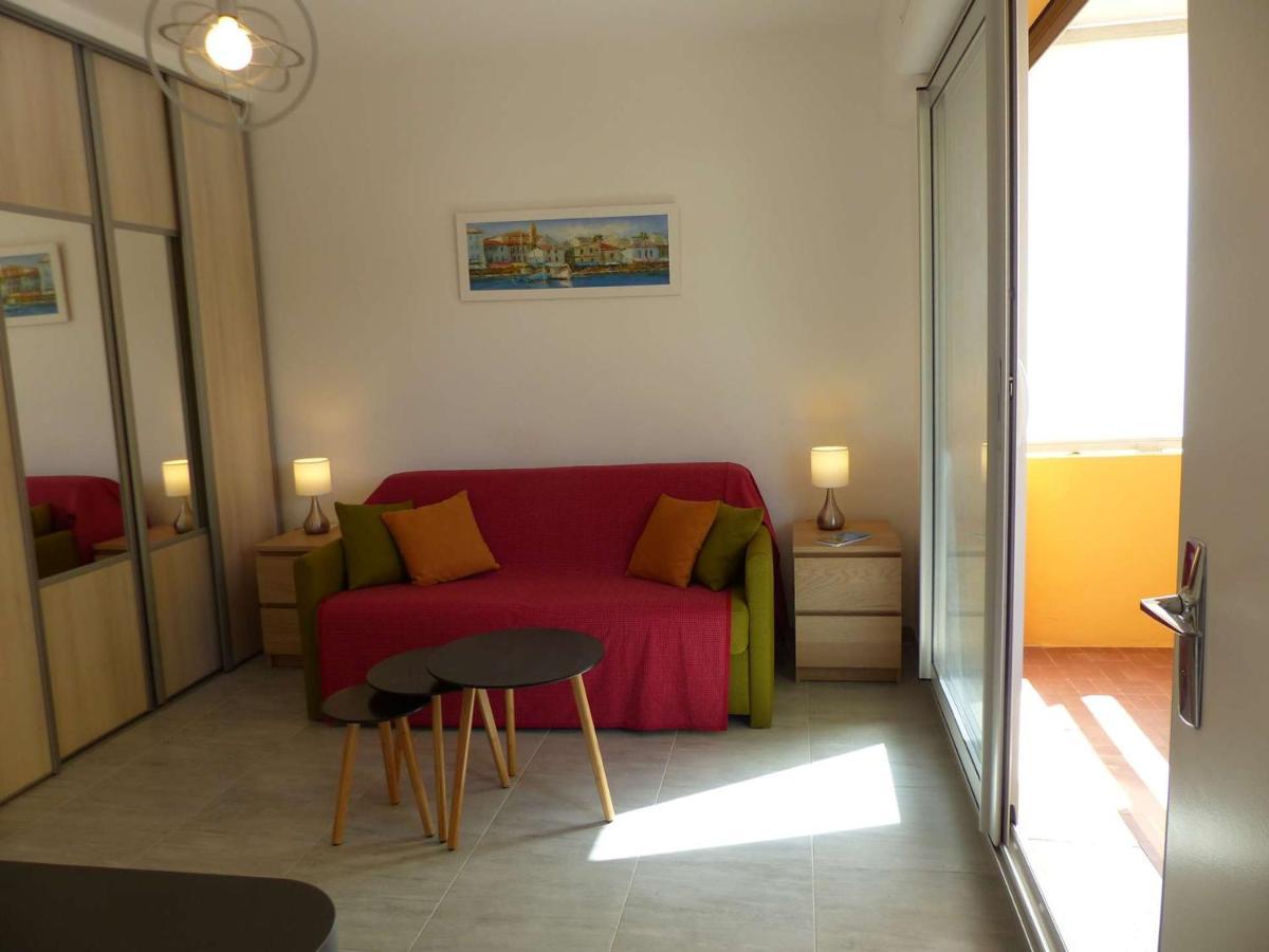 Charmant Studio Climatise Avec Balcon A 50M De La Plage - Le Lavandou Centre-Ville - Fr-1-308-110 Eksteriør billede